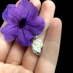 Talbots Snail Shell Pendant Chain Necklace Silver